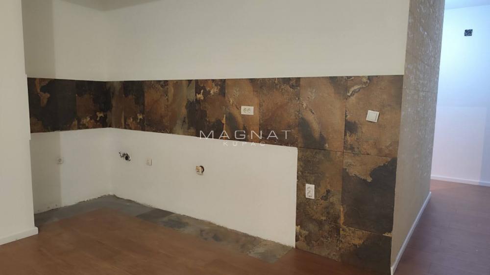Stan na prodaju u Beogradu, Palilula, trosoban, 55m2, cena 129000 evra