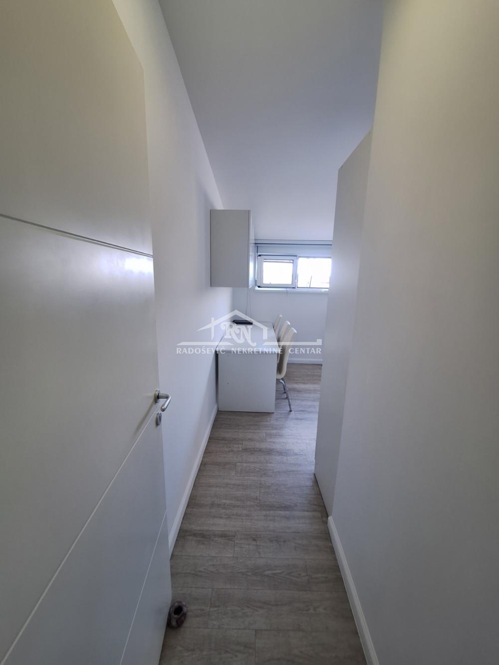 Stan na prodaju u Beogradu, Đeram pijaca, 118m2, cena 349000 evra