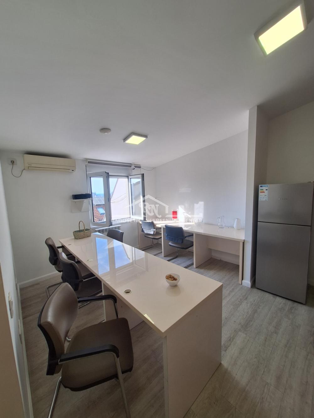 Stan na prodaju u Beogradu, Đeram pijaca, 118m2, cena 349000 evra