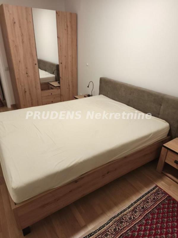 Stan na prodaju u Beogradu, Novi Beograd blok 71, dvosoban, 62m2, cena 214000 evra