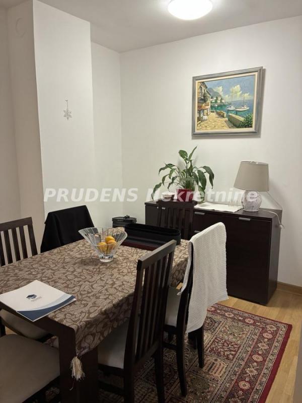 Stan na prodaju u Beogradu, Novi Beograd blok 71, dvosoban, 62m2, cena 214000 evra