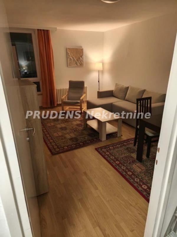Stan na prodaju u Beogradu, Novi Beograd blok 71, dvosoban, 62m2, cena 214000 evra