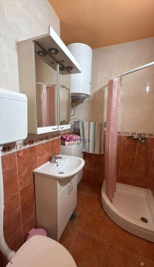 Stan na prodaju u Beogradu, Novi Beograd blok 62, dvosoban, 66m2, cena 220000 evra