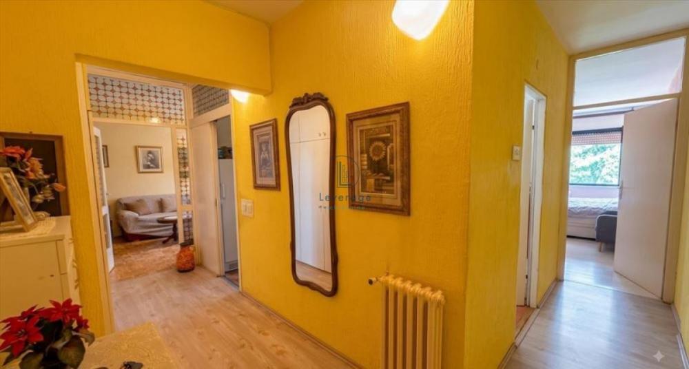 Stan na prodaju u Beogradu, Novi Beograd blok 62, dvosoban, 66m2, cena 220000 evra