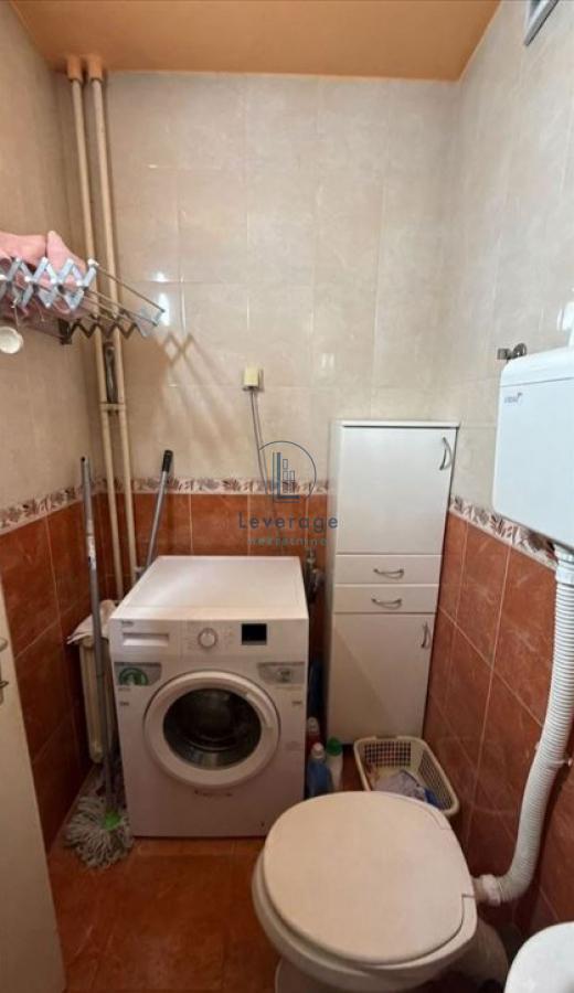 Stan na prodaju u Beogradu, Novi Beograd blok 62, dvosoban, 66m2, cena 220000 evra