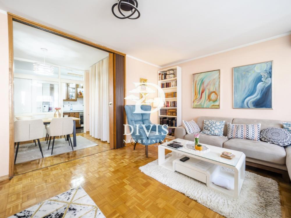 Stan na prodaju u Beogradu, Dorćol, trosoban, 85m2, cena 385000 evra