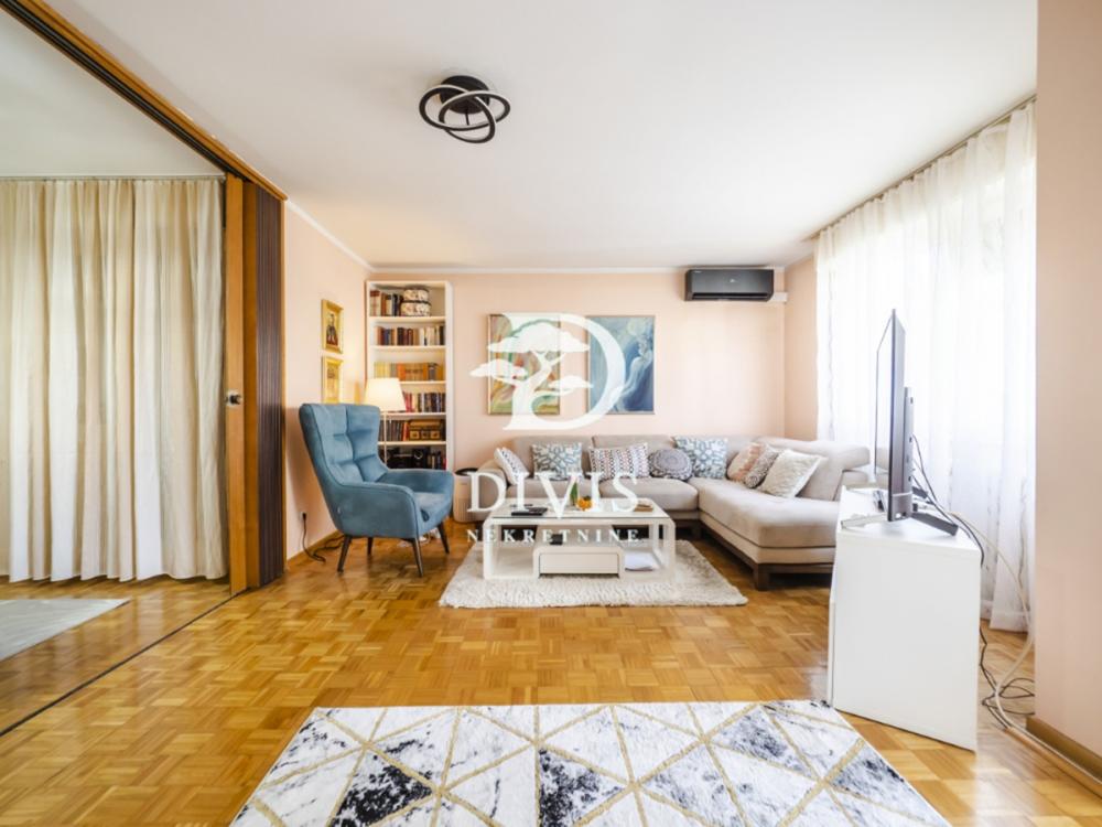 Stan na prodaju u Beogradu, Dorćol, trosoban, 85m2, cena 385000 evra