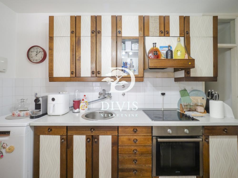 Stan na prodaju u Beogradu, Dorćol, trosoban, 85m2, cena 385000 evra