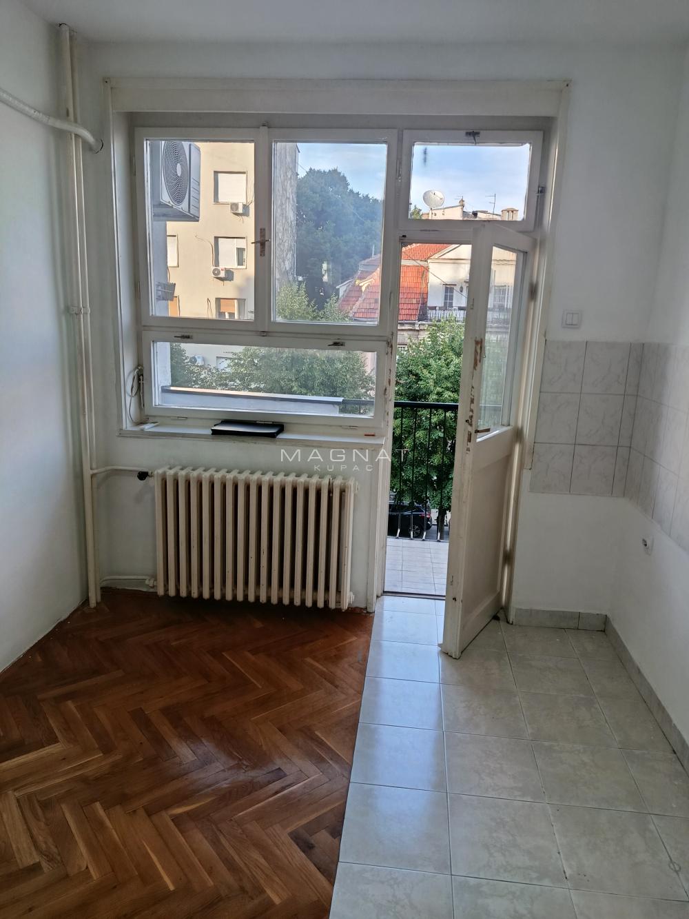 Stan na prodaju u Beogradu, Vračar, dvosoban, 60m2, cena 279000 evra