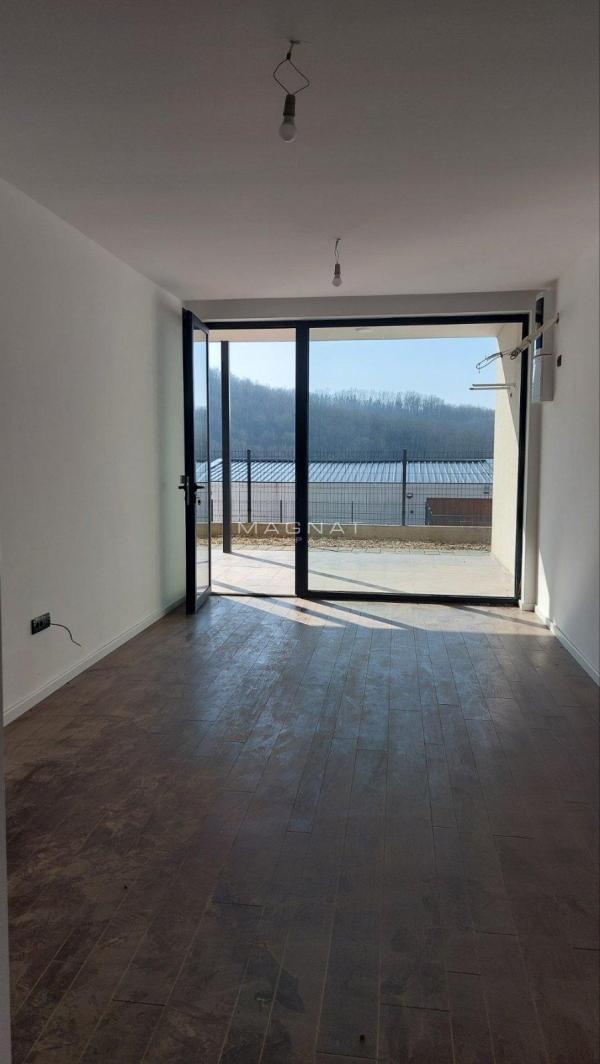 Stan na prodaju u Beogradu, Sopot, trosoban, 65m2, cena 116700 evra