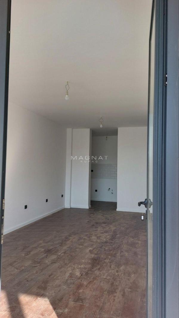 Stan na prodaju u Beogradu, Sopot, trosoban, 65m2, cena 116700 evra