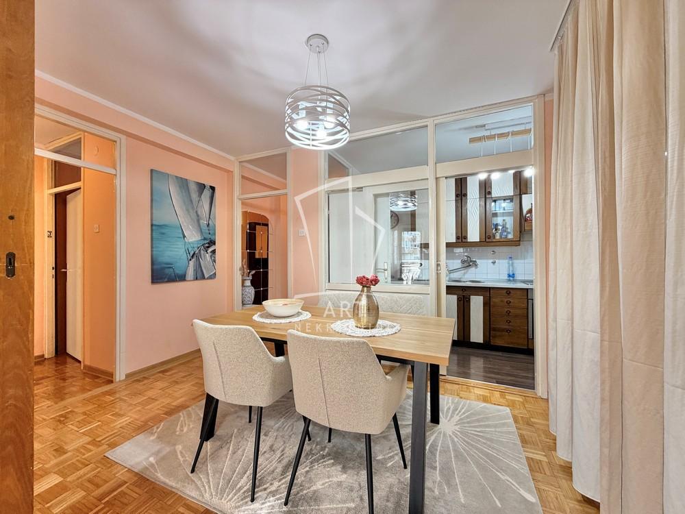 Stan na prodaju u Beogradu, Stari grad, trosoban, 82m2, cena 385000 evra