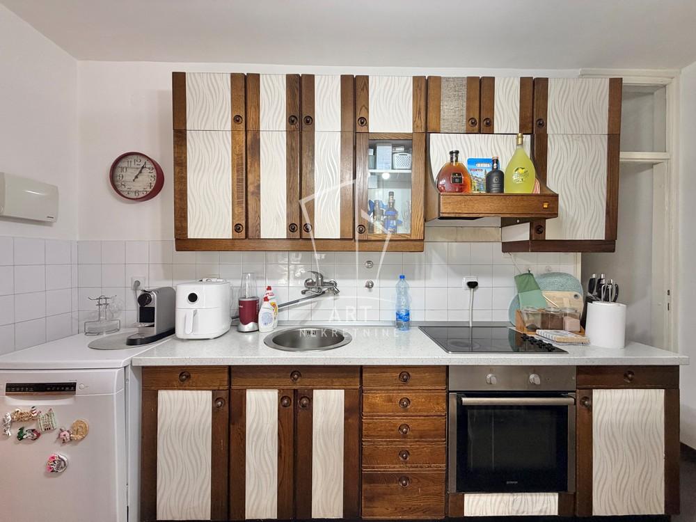 Stan na prodaju u Beogradu, Stari grad, trosoban, 82m2, cena 385000 evra