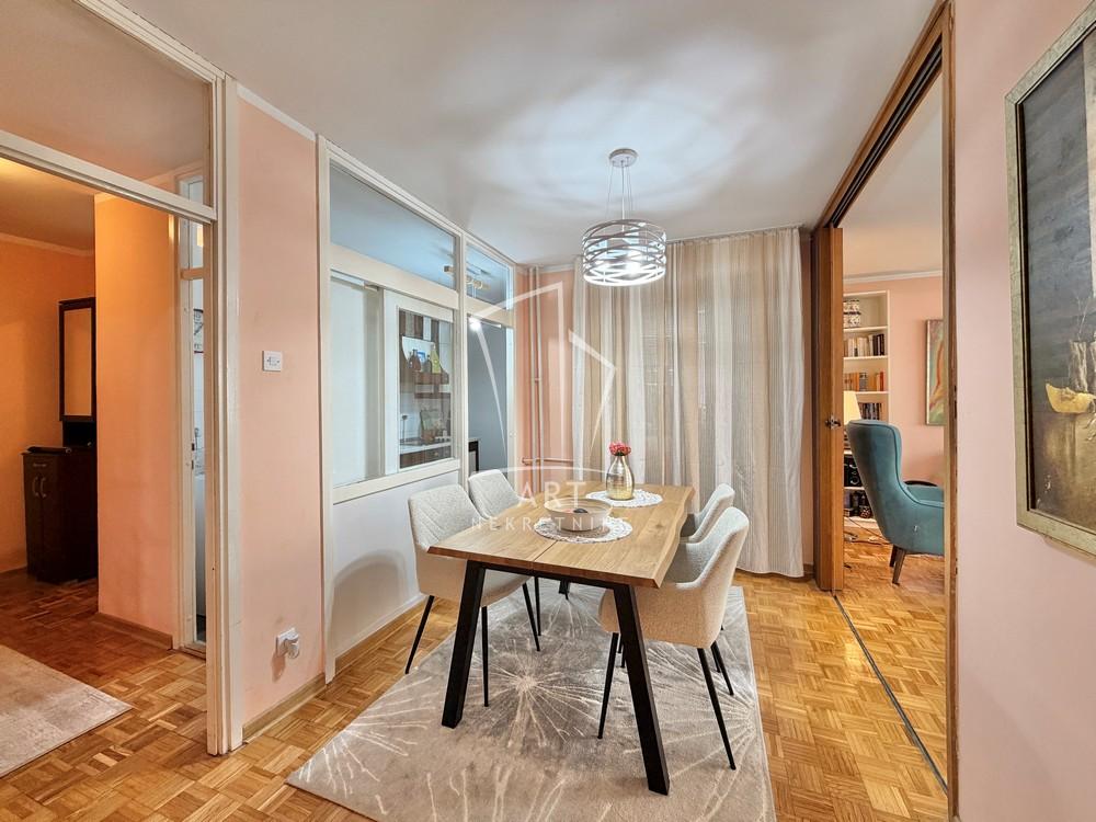 Stan na prodaju u Beogradu, Stari grad, trosoban, 82m2, cena 385000 evra