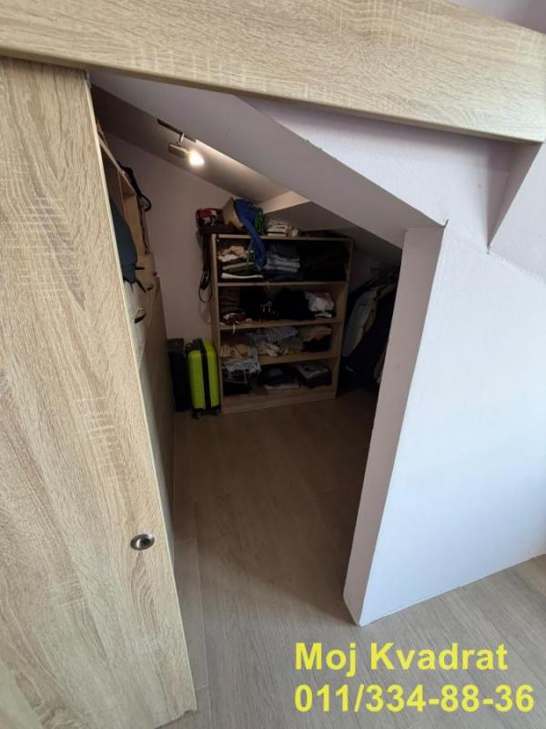 Stan na prodaju u Beogradu, Đeram pijaca, cetvorosoban, 110m2, cena 380000 evra
