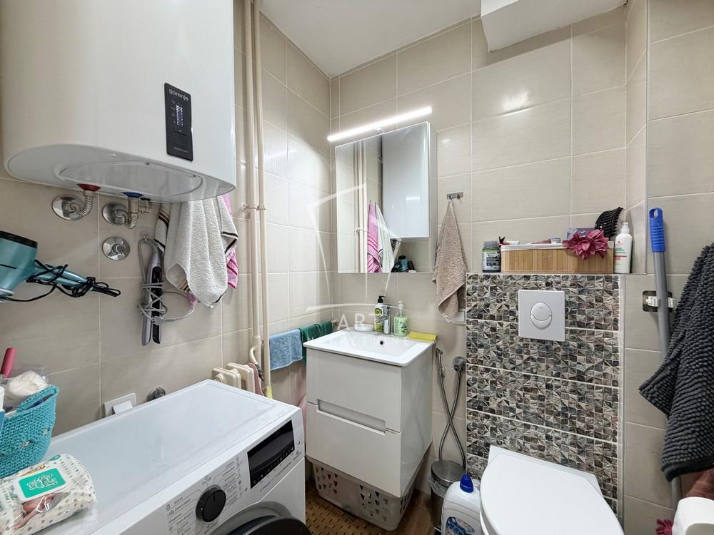 Stan na prodaju u Beogradu, Fontana, dvoiposoban, 68m2, cena 260000 evra
