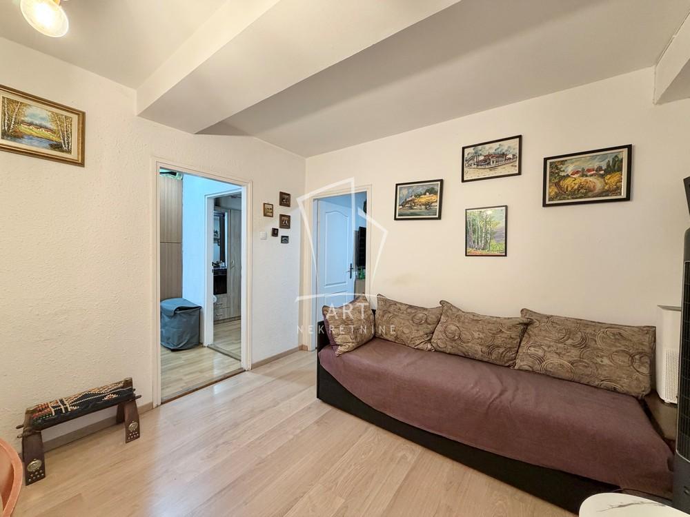 Stan na prodaju u Beogradu, Fontana, dvoiposoban, 68m2, cena 260000 evra