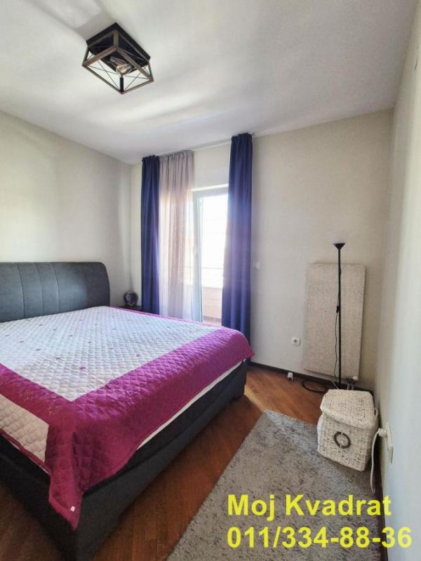 Stan na prodaju u Beogradu, Mirijevo, trosoban, 78m2, cena 218400 evra