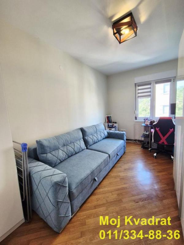 Stan na prodaju u Beogradu, Mirijevo, trosoban, 78m2, cena 218400 evra
