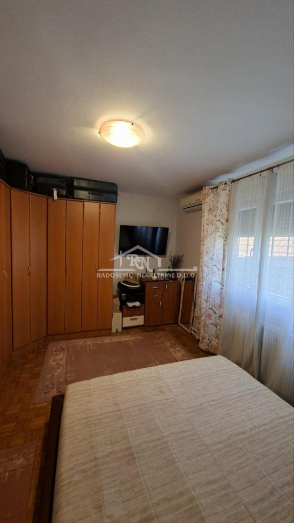 Stan na prodaju u Beogradu, Voždovac, trosoban, 69m2, cena 189000 evra