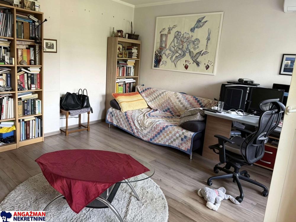 Stan na prodaju u Beogradu, Novi Beograd, dvoiposoban, 63m2, cena 259000 evra