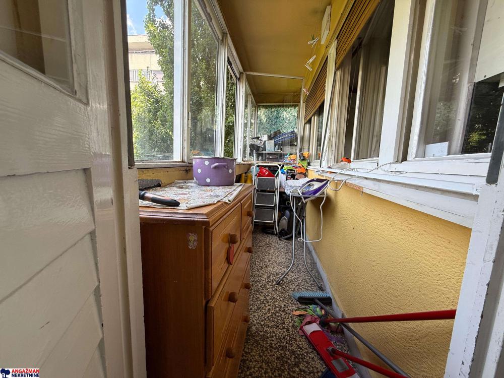 Stan na prodaju u Beogradu, Novi Beograd, dvoiposoban, 63m2, cena 259000 evra