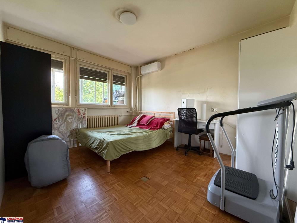 Stan na prodaju u Beogradu, Novi Beograd, dvoiposoban, 63m2, cena 259000 evra