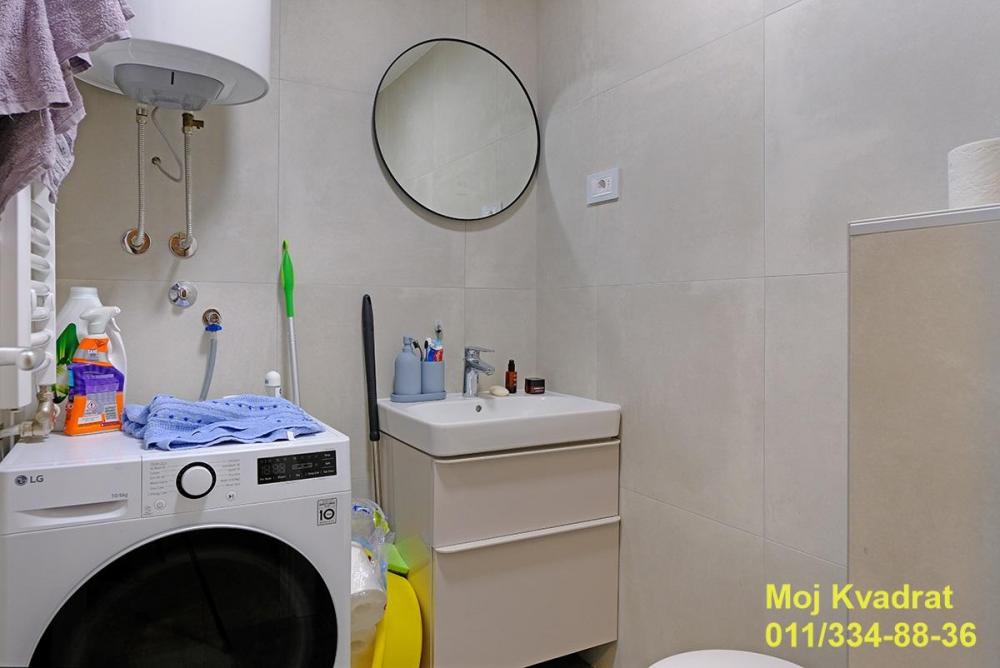 Stan na prodaju u Beogradu, Olimp, dvoiposoban, 54m2, cena 212000 evra