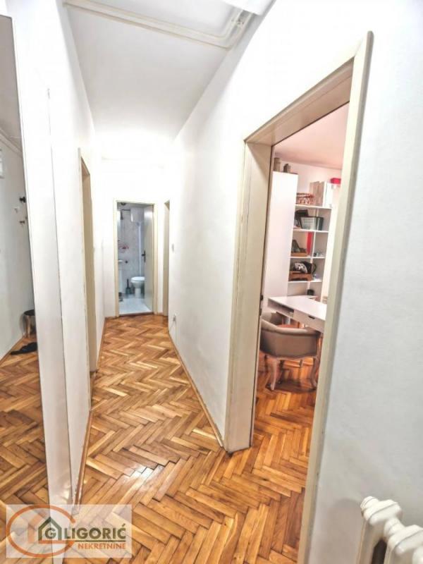 Stan na prodaju u Beogradu, Bogoslovija, trosoban, 101m2, cena 215000 evra
