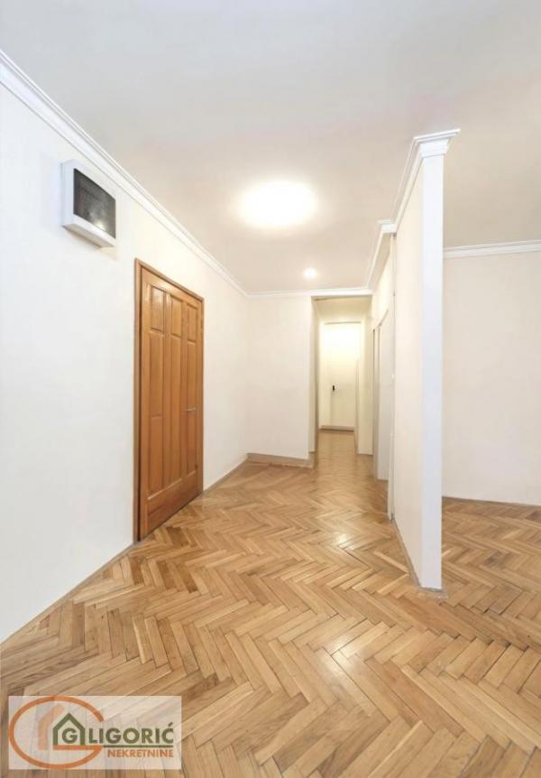 Stan na prodaju u Beogradu, Bogoslovija, trosoban, 101m2, cena 215000 evra