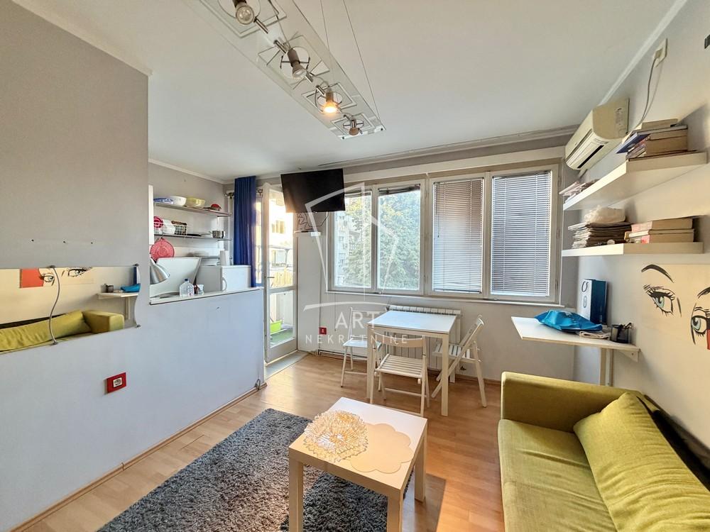 Stan na prodaju u Beogradu, Banovo brdo, jednosoban, 29m2, cena 128000 evra