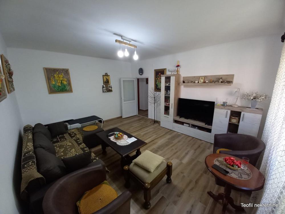 Stan na prodaju u Beogradu, Pašino brdo, dvoiposoban, 70m2, cena 232000 evra