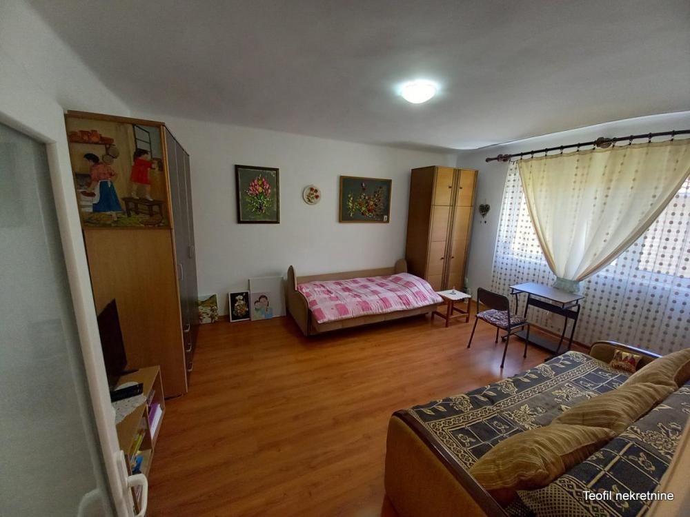 Stan na prodaju u Beogradu, Pašino brdo, dvoiposoban, 70m2, cena 232000 evra