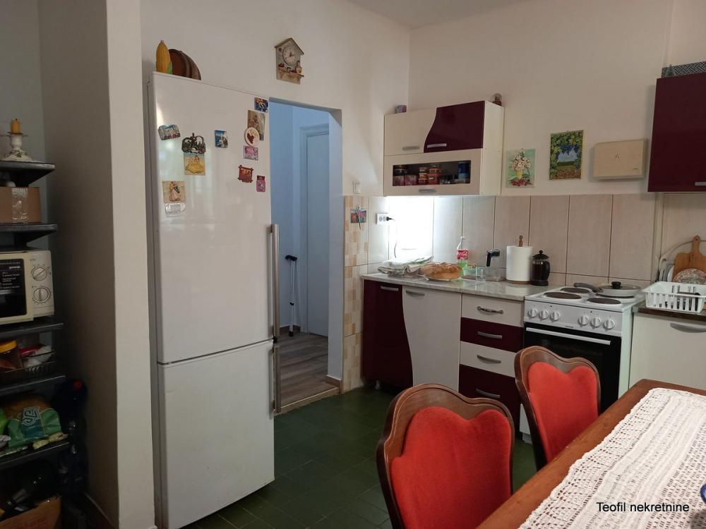 Stan na prodaju u Beogradu, Pašino brdo, dvoiposoban, 70m2, cena 232000 evra