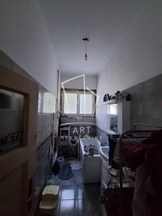 Stan na prodaju u Beogradu, Stari grad, troiposoban, 85m2, cena 357000 evra