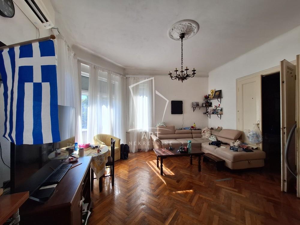 Stan na prodaju u Beogradu, Stari grad, troiposoban, 85m2, cena 357000 evra