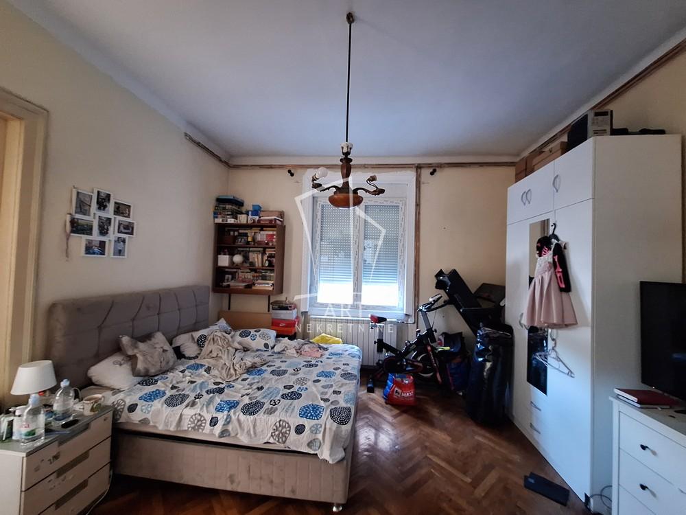 Stan na prodaju u Beogradu, Stari grad, troiposoban, 85m2, cena 357000 evra