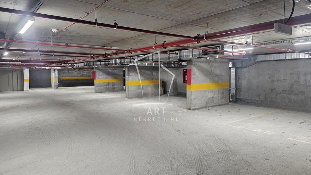 Stan na prodaju u Beogradu, Čukarica, trosoban, 54m2, cena 179000 evra