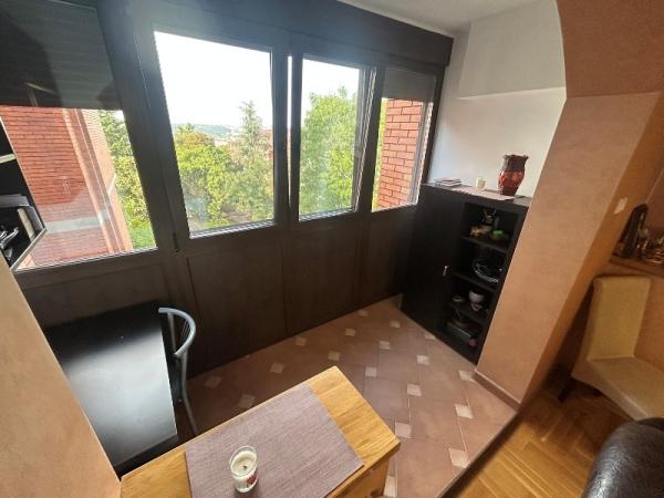 Stan na prodaju u Beogradu, Labudovo brdo, cetvorosoban, 100m2, cena 225000 evra