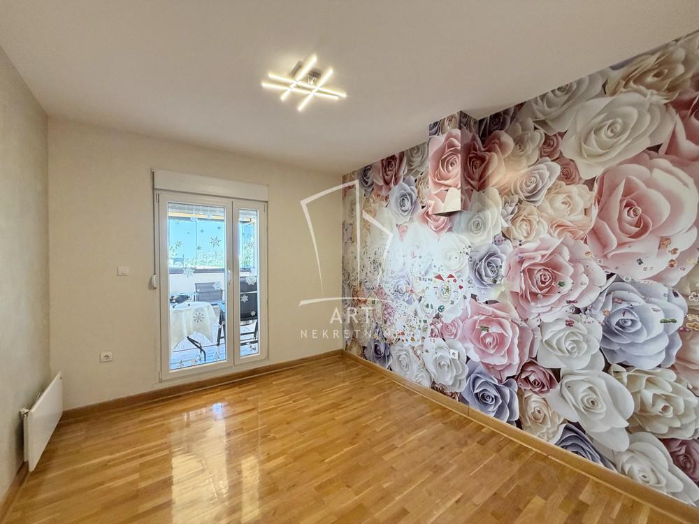 Stan na prodaju u Beogradu, Voždovac, 140m2, cena 390000 evra