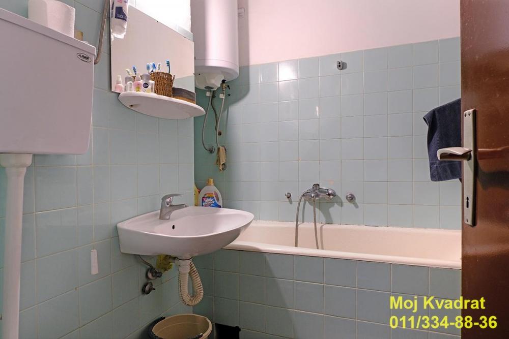 Stan na prodaju u Beogradu, Novi Beograd blok 63, cetvorosoban, 87m2, cena 269000 evra