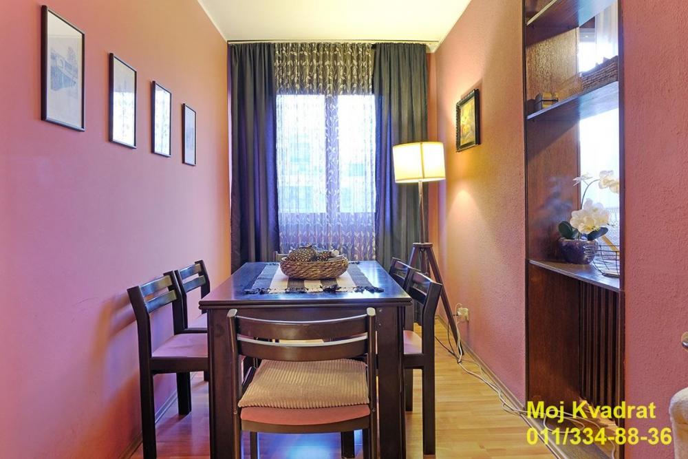 Stan na prodaju u Beogradu, Novi Beograd blok 63, cetvorosoban, 87m2, cena 269000 evra