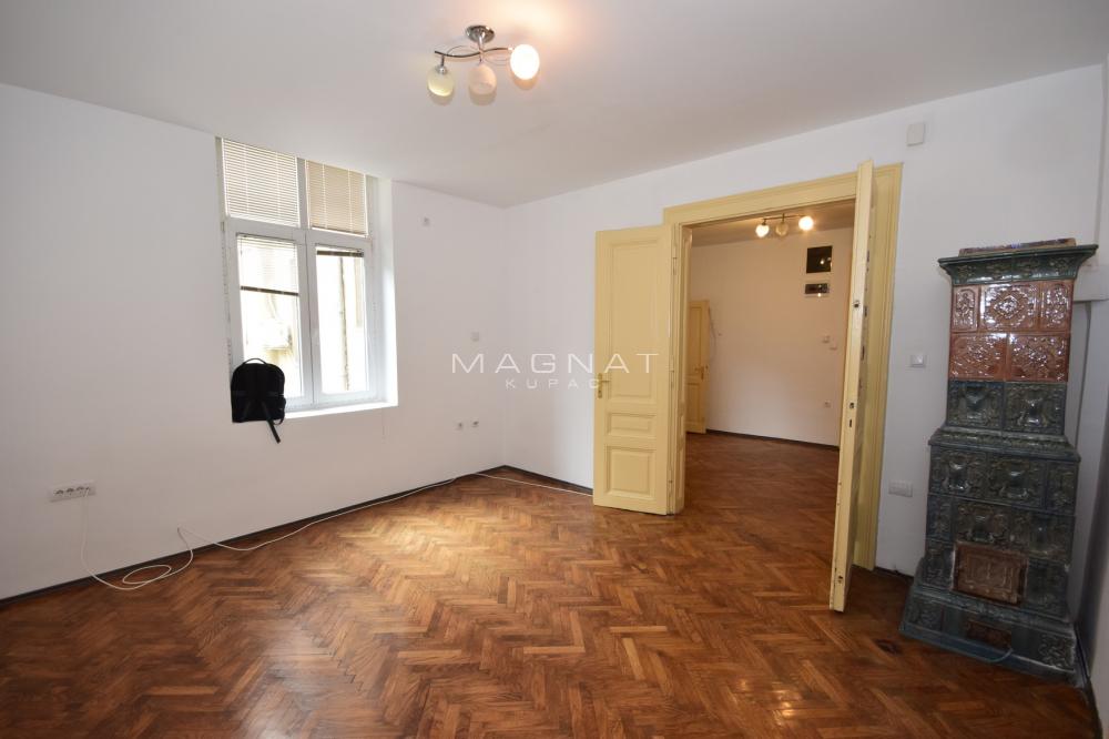 Stan na prodaju u Beogradu, Vračar, dvoiposoban, 81m2, cena 310000 evra