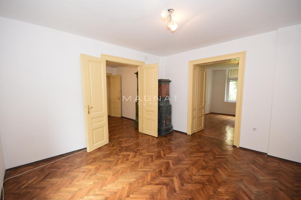 Stan na prodaju u Beogradu, Vračar, dvoiposoban, 81m2, cena 310000 evra
