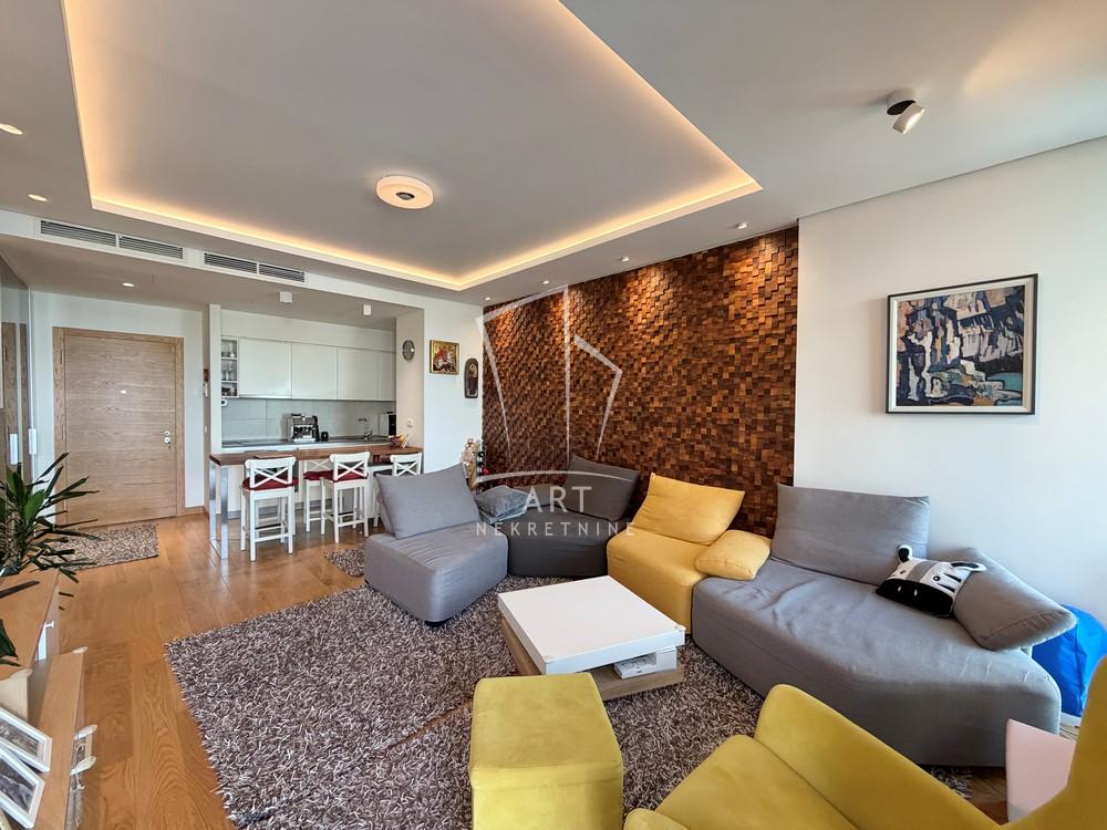 Stan na prodaju u Beogradu, Beograd na vodi, trosoban, 89m2, cena 729000 evra