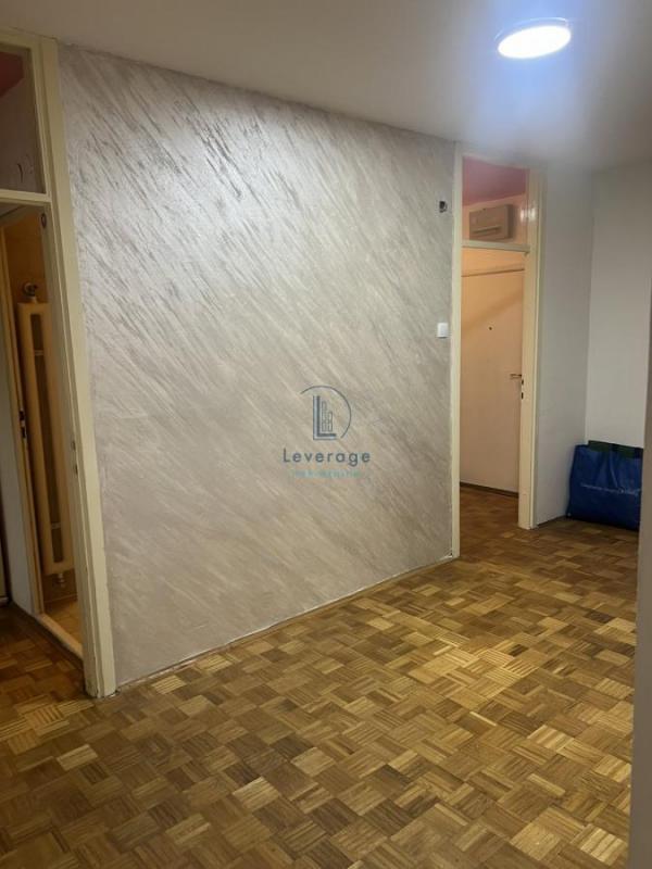 Stan na prodaju u Beogradu, Novi Beograd blok 8A (Paviljoni), dvosoban, 64m2, cena 239900 evra