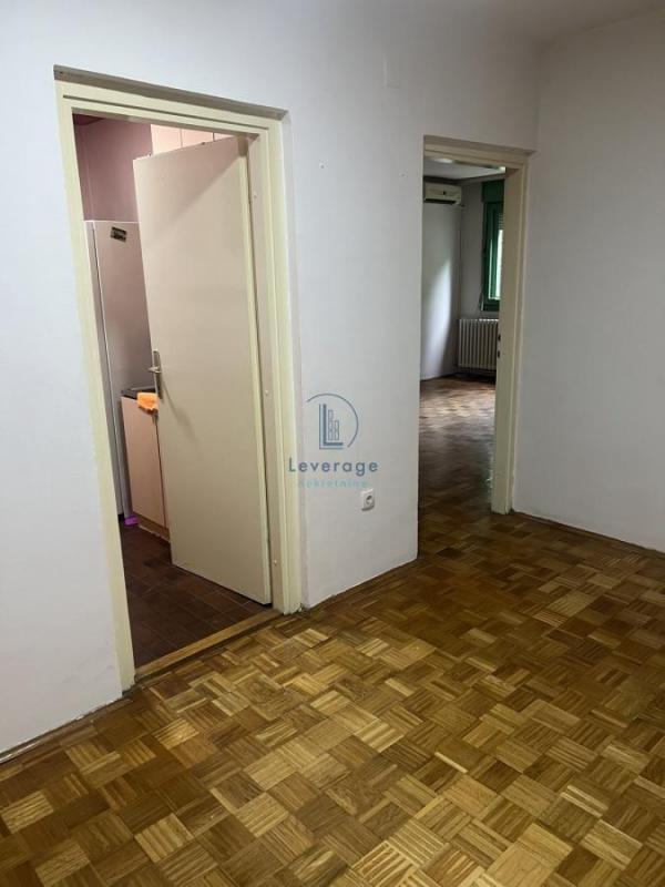 Stan na prodaju u Beogradu, Novi Beograd blok 8A (Paviljoni), dvosoban, 64m2, cena 239900 evra