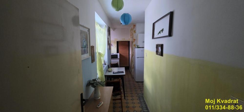 Stan na prodaju u Beogradu, Zemun centar, jednoiposoban, 31m2, cena 139000 evra