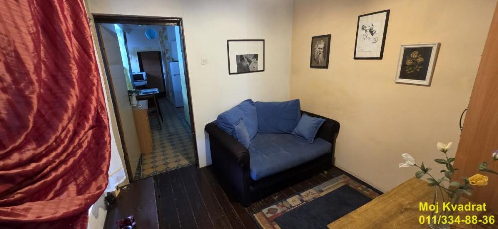 Stan na prodaju u Beogradu, Zemun centar, jednoiposoban, 31m2, cena 139000 evra