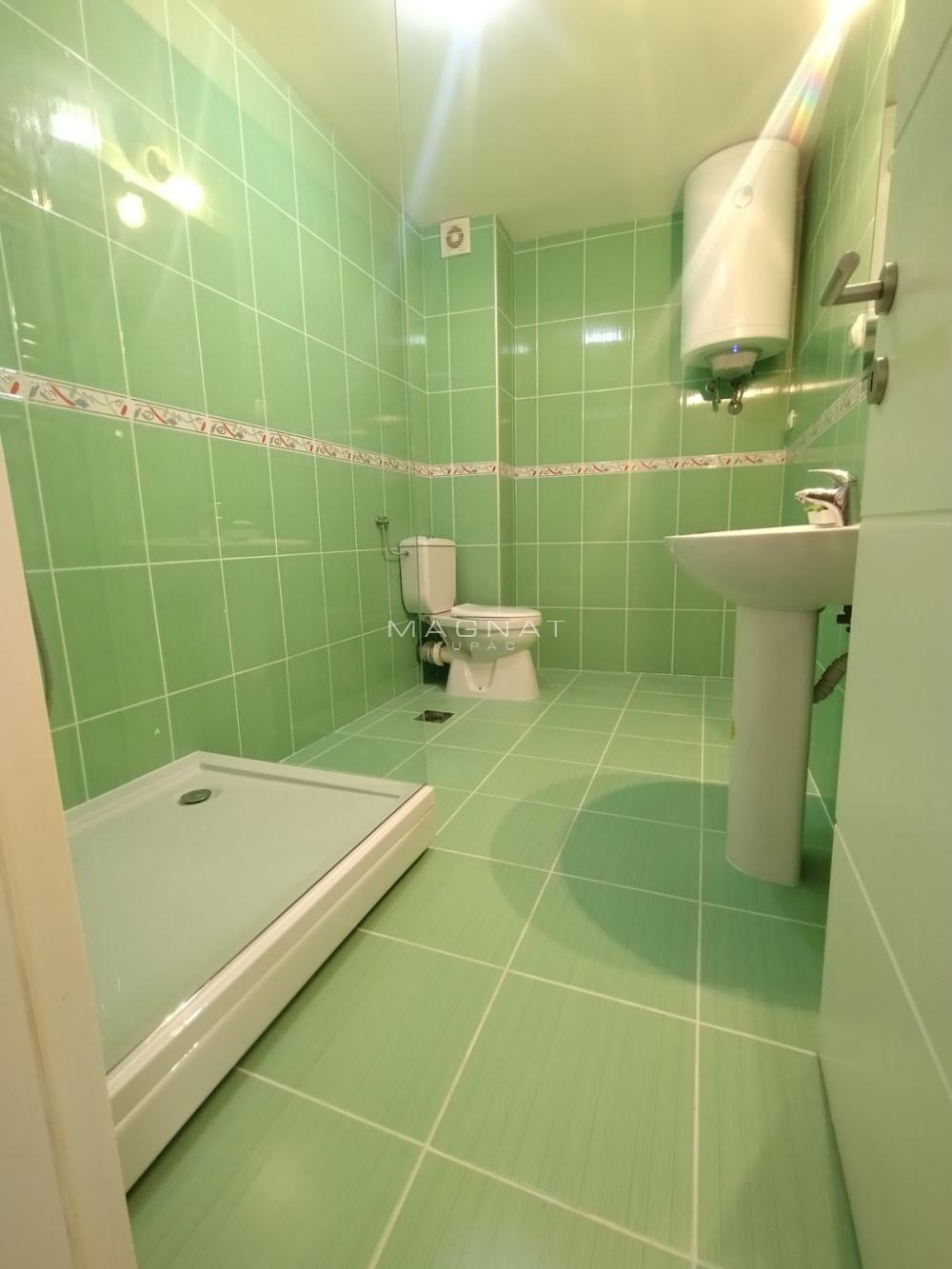Stan na prodaju u Beogradu, Vračar, trosoban, 65m2, cena 305500 evra